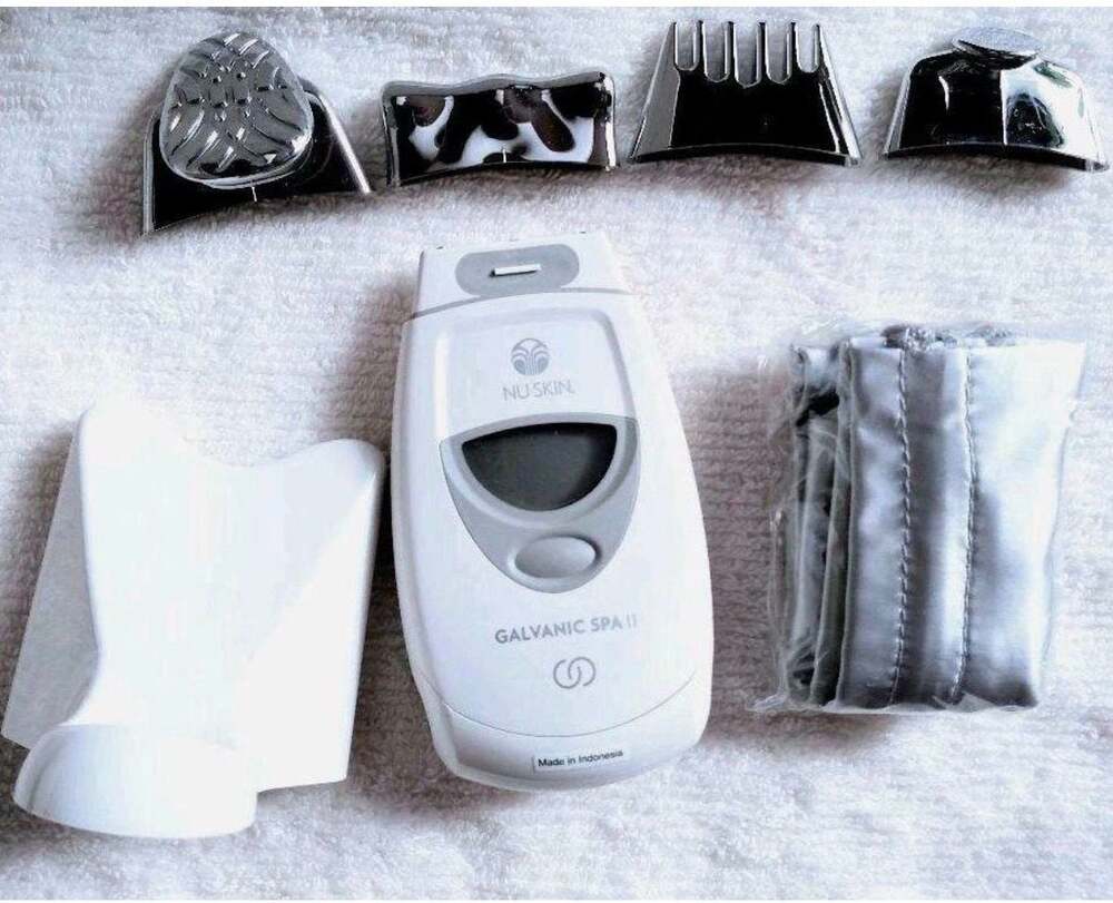 NU SKIN Galvanic Spa System II (White) by NuSkin